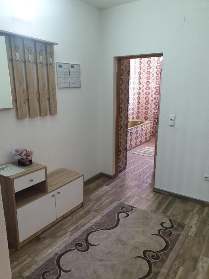 Ferienwohnung Vela-Edo Zavidovici Exterior foto